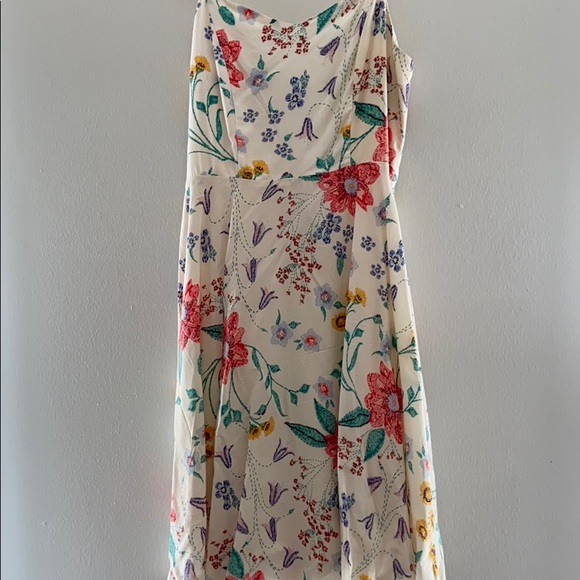 white floral flowy dress